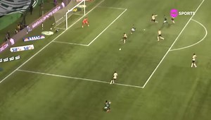 9.6K views · 66 reactions | Seguindo a saga de falhas defensivas do Vasco em 2025, no vídeo de hoje temos a dupla mais horrível do futebol brasileiro (Lucas Oliveira e Hugo Moura) batendo cabeça dentro da área após cruzamento de Piquerez, na derrota por 3x0 para o Palmeiras, no Allianz Parque…  #vascodagama #dia5 | O Vasco é pra quem Acredita | Facebook