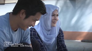 148K views · 2.4K reactions | Baru nak romantik sikit, ada aje mata memandang Lakonan Keith Foo, Mona Allen, Fadlan Hazim, Jasmin Hamid, Rafe Sumantre, Dayang Areeda, Silfeny Osman dalam #DiaBukanBidadari (Ep.19) pukul 6.00 petang ini di TV1 | rtmklik.rtm.gov.my | #RTMKlik | Tv1 | Facebook