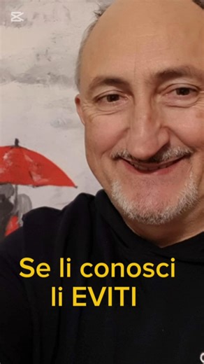 DISTINGUERE LE TIPOLOGIE DI NARCISISTI E PROTEGGERSI Narcisista overt, covert, maligno o psicopatico? Conoscere le differenze ti aiuta a proteggerti, ma ricorda: ogni situazione è unica e complessa. Libera il Tuo Cuore e Rinasci da una delusione amorosa Scarica il mio e-book Oltre il No Contact per iniziare il cammino di ritorno verso di te: https://rinasciora.carrd.co/ | Elvino Miali - Medico Psicoterapeuta