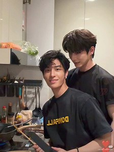 cooking hehe #xizhao #hechangxi #heyanzhao #sammyschildrensday #chinesebl