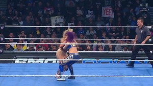 Bayley with a Bayley to Belly but Tiffany kicks out. #SmackDown | Pro Wrestling Unlimited