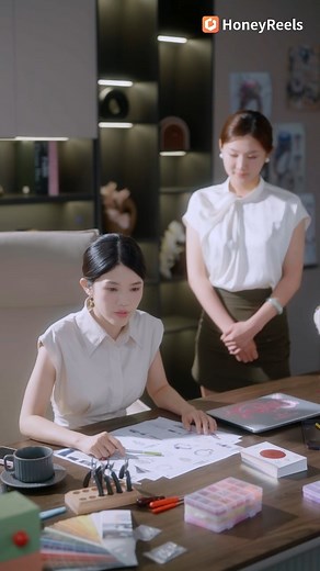 "The CEO Who Said 'Disappear' Now BEGS! 🙇‍♂️" From cruel rejection to desperate pursuit 🔥 The most satisfying "chasing wife" storyline! #HoneyReels #WrongBedRightMan #Payback #KarmaCameCalling #HoneyReelsHit #MustWatch | HoneyReels-Popular Drama App