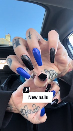 New Nail Day: Blue and Black Nail Art Ideas