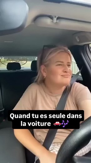 Quand tu es seule dans la voiture 🚗🎶 #Voiture #Solitude #Musique #liberté #foryou #funny #humor #fyp #humour #viral | Humour à la Crunch Officiel