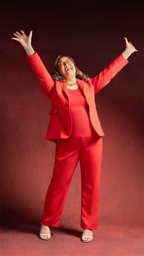 🎉 HAPPY 50TH BIRTHDAY, JAMIE! 🎉 Today we celebrate not just another year, but a woman who is RISING into everything she was meant to be! From watching our show on Disney to watching you step into your FIORIA experience, we’ve had the incredible honor of witnessing your journey. Your unapologetic spirit, your resilience, and the way you light up every room you enter - THAT is what we captured in your portraits. At 50, you’re radiant, confident, and absolutely unstoppable. And we are here for AL