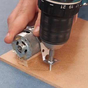 Making A Pump For Balloon Thanks for watching! Please be aware that this video is for entertainment purposes only and techniques shown should not be attempted at home! | The Humor Train