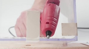 Gluing Glass Joint Glue Gun Close-up: стоковое видео (без лицензионных платежей), 1088414943 | Shutterstock