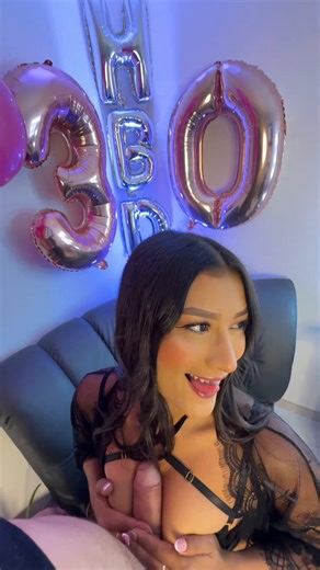 ¿Te perdiste la transmisión de celebración de mi cumpleaños?🎉Acá les comparto un poquitito de lo que grabamos ayer! 📹Porqué Uds lo pidieron hoy continúa la celebración! 🥳Online! 💻🔥No te pierdas hoy la continuación de celebración de mi cumpleaños #30 🥳🎈🎁🎉🎊🎂Te estoy esperando! 🔥Ven a mi habitación jugaré delicioso con la verga de mi hombre #TaRico 🥵😈🍆🤤Click Aquí! ⬇️https://t.co/yjPcBliKmKNo olvides suscribirte a nuestro canal de Telegram vip y disfruta ya de todo nuestro contenido 