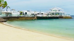 The cool breeze and “sound waves” giving you real ASMR feels. Hang out at Ibiza Beach Club and get a dose of sea and serenity. 🏝😎 #ibizabeachclub #ibizacebu #movenpickcebu #movenpickhotel | Mövenpick Hotel Mactan Island Cebu