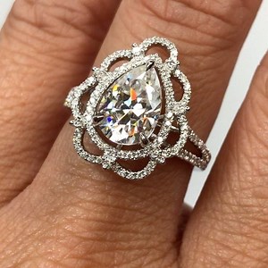 Check out this elegant Victorian inspired diamond ring available with moissanite, morganite, or aquamarine center stones. Product code 2628WMS | Samnsue Jewelry Design