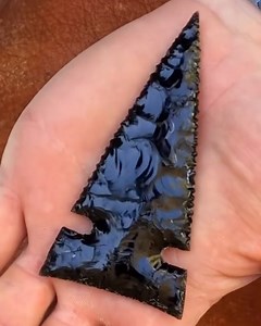 197K views · 587 reactions | How to turn an obsidian stone into a spear head! | MetDaan DIY | Facebook