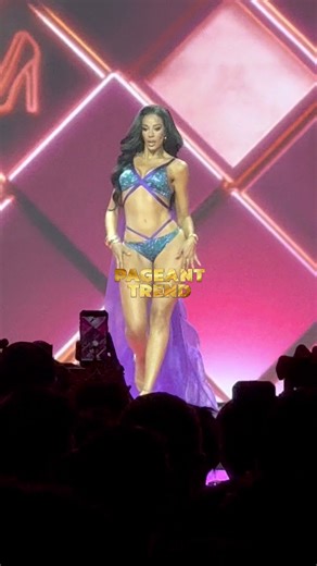 Miss Grand Dominican Republic 🇩🇴 2025 Madelyn Mejia during Top 22 Final Swimsuit Competition of Miss Grand International | Pageant Trend