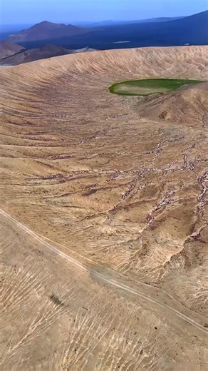 Ever heard of White Volcanoes? One of the hidden gems in Saudi, these extremely rare white cone volcanoes were formed when the eruption came into contact with water millions of years ago 🌋🤍🖤 Follow @blueabaya for more hidden gems locations in Saudi Arabia and beyond 📍Jabal Abyad, Khaybar 🇸🇦 #saudi #explorearabia #alula #khaybar #whitevcano #volcanoeruption #volcano #sauditourism #visitsaudi #experiencealula #hiddengems #offthebeatenpath | Blue Abaya-Explore Arabia