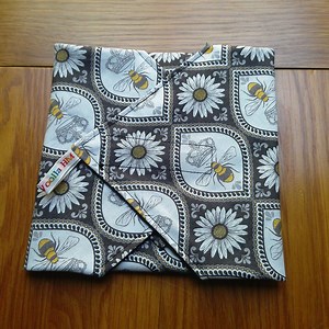 Reusable Sandwich Wrap: Vegan Zero Waste Lunch, Queen Bee Print - Etsy Canada