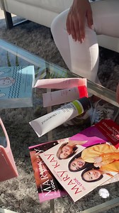 Innovative skin care, on-trend colour cosmetics, and irresistible body care and fragrances - we have it all! 😍 Contact your Independent Beauty Consultant and start your beauty wellness routine today! 💖 https://www.marykay.ca/en-ca/find-an-independent-beauty-consultant — Des soins de la peau novateurs, des produits de maquillage tendances et des soins du corps et des fragrances irrésistibles. Nous en avons pour tous les goûts! 😍 Communiquez avec votre Conseillère en soins de beauté indépendant