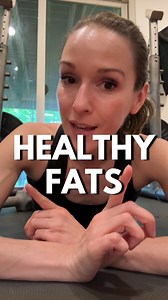 Healthy fats ARE good for us (especially women heading into or already snack-dab in perimenopause). . But when it comes to weight loss or dialing in your nutrition to shed a few pounds, unknowingly over consuming health fats is going to make your efforts harder. . Just because they’re “healthy” (think avocado, nuts, full-fat cheese, even certain better-for-you dressings) doesn’t mean we shouldn’t watch the intake if you’re pursing weight loss. . The grams per day is highly dependent on the perso