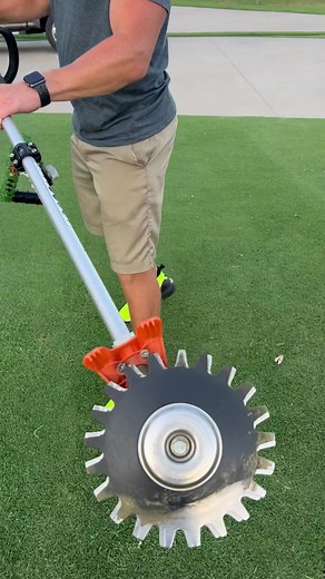 Lawn edging that is so satisfying #lawnedge #edginglawn #edge #lawncare #landscaping #oddlysatisfying | Green Industry Podcast with Paul Jamison