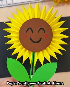 2.1K views | Paper Sunflower Craft At Home #PaperCraft #SunflowerDIY #ColorfulCreation #EasyFlower #HandmadeDesign | Deep Dive News | Facebook