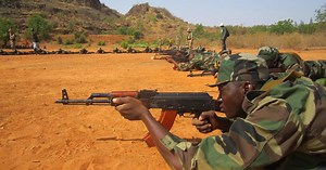 Mali's army chief in Rwanda to strengthen defense cooperation | Africanews