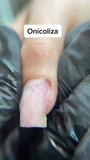 Expert Manicure Process for Healthy Fingernails