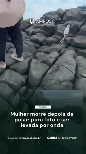 #MUNDO: Merlin Septiana, de 18 anos, morreu tragicamente após ser levada por uma onda enquanto posava para uma foto em uma pedra à beira-mar na praia de Semeti, em Mataram, Indonésia. O incidente, ocorrido em 19 de dezembro, foi registrado por pessoas que estavam no local. Nas imagens, Merlin aparece sentada na pedra com fones de ouvido, olhando para a câmera, antes de ser arrastada para o mar. Apesar dos esforços dos amigos e moradores locais para resgatá-la usando ferramentas improvisadas, com