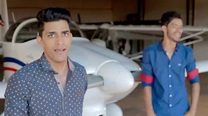 ❤️ Oh menina linda, Do sorriso encantador Da voz suave, da pele macia Do cabelo mais cheiroso Do perfume poderoso Oh menina, oh menina, oh menina, oh menina To apaixonado por você... Menina linda - Maycon e Vinicius | Versos e Musica