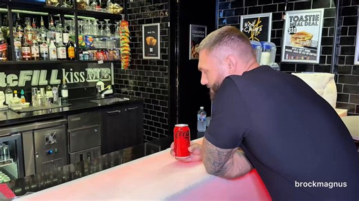 RT @brock1086852: Kind bartender let me use his hole and fuck him in sextraps when my grindr date ghosted me🤭https://t.co/vqf6WmXDop https…