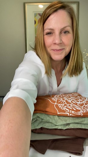 Save space with compression packing cubes. #traveltips Karen Qualheim Clark #ClarkCustomTravel #suitcasecircle | Karen Qualheim Clark