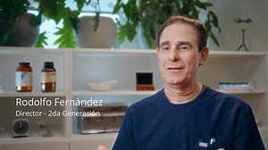 78K views · 493 reactions | Hace 60 años, con un microscopio y un corazón lleno de sueños, comenzó esta historia. Cada paso ha sido posible gracias a la confianza de quienes nos han acompañado. Gracias por ser parte de este camino. ❤️ | Laboratorio Clínico Fernández | Facebook