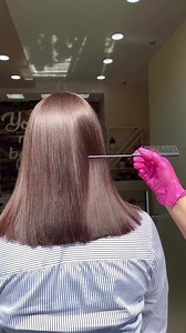 Brazilian Secret Hair Keratin Pro🇧🇷 Proizvod koji će vas ostaviti bez daha🥰 Brazilski keratin, namijenjen za profesionalnu upotrebu, kreiran u Brazilu, sa originalnim sastojcima, a to su: KMS TEHNOLOGIJA je ekskluzovni način visokog stepena efektivnosti molekularnog sistema keratina. Brazilian Secret Hair Keratin Pro je ekskluzivni proizvod koji u sebi sadrži i originalno Babacui ulje. Proizvodi veganskog porijekla. 🚫BEZ FORMALDEHIDA 🚫BEZ PARABENA 🚫BEZ SOLI 🚫BEZ AMONIJAKA 🚫BEZ HEMIJAKIH 