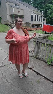 🚨 New Listing Alert 🚨 2991 Coonpath Rd NE, Lancaster, OH 43130 4 bed 🛏️, 4 bath 🛀🏻 3,184 sq feet 👣 Asking : 425,000 💰 Open House Sat June 21, 2-4pm. 🏡 Welcome to your private escape! Tucked away on nearly 2 secluded acres, this spacious 4-level home offers 3,184 sq ft of versatile living space with room to relax, entertain, or host extended family. Inside, you’ll find gorgeous hardwood floors, vaulted ceilings, and a bright 4-seasons room that brings in natural light year-round. The main