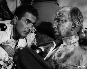 Abandon Ship! (1957) | ČSFD.cz