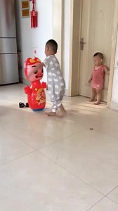 I slept for a while and chatted #babymodel #beautifulbaby #funbaby #izabellaoftheday #bib #todaytomorrowforever #dad #parents #family #happy #izabella #kids #happiness #twins #babies #coolbaby #pregnant #babiesofinstagram #babybib #2year #babycarrier #love #babygirl #sister #1year #ba100 #babyboy #funbaby #mom #happybaby | Lydia Holmes