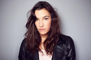 La comédienne lausannoise Charlotte Gabris est à l'affiche d'"A fond" | RTS