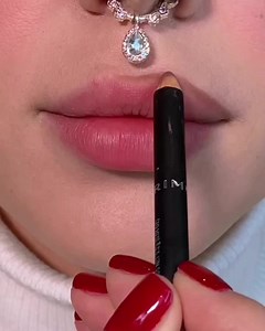 13K views · 244 reactions | Lipstick Tutorial ❤️ | Makeup and style | Facebook