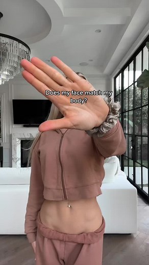 Jenna Lee (@heyjennalee)’s videos with