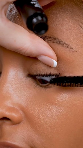 The secret to this oh-so berry look? Lining and filling lips with Lip Pencil Plus in Rare Garnet for that rich, all-over berry vibe. 💄✨ Get the Berry Monochrome look: ✩ Aqua Balance Makeup in MD70 ✩ Ultra Powder Foundation in Ultra Sandalwood, Ultra Pecan & Ultra Praline ✩ Sheer Face Powder in Translucent ✩ Lip Conditioner SPF 15 ✩ Dual Action Concealer in Medium & Medium Light Warm ✩ Wicked Lash Mascara ✩ Natural Brow Powder in Brown & Light Brown ✩ Cheek Crayon in Strawberry ✩ Soft Focus Fini