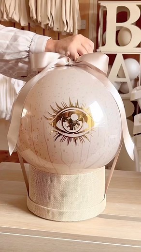 44K views · 29 reactions | Halloween gore is my favourite  learn how to make these pop balloons by @theballoonbasementltd in their bio 喝 #theeventcollectivex #halloweenballoons | Theeventcollectivex | Facebook