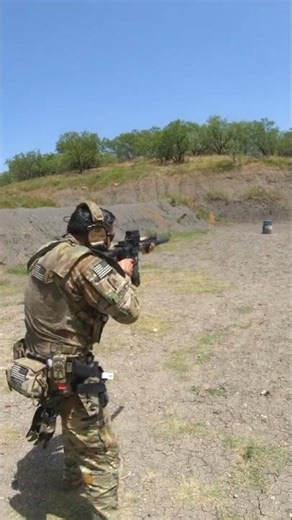 🔥 1 RELOAD 1 WITH TRIARC SYSTEMS RIFLE | TRAINING NEVER STOPS #TriarcSystems #shootingdrills #Shorts