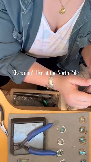 Gosh, the holidays are loud aren’t they? My email inbox is full to the brim of emails advertising huge discounts or the latest and greatest gift guides. Big box stores are full of bright adds, shiny decorations, and lots and lots of revenue. Small businesses on the other hand, we move a lot slower and in the best way. Each item, handcrafted and thoughtfully displayed, waiting for the perfect home. Did you know that every holiday season, 75% of our spending goes straight to big corporations? I fe