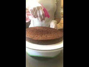 How to make a four layer cake and prevent the cake from bulging.