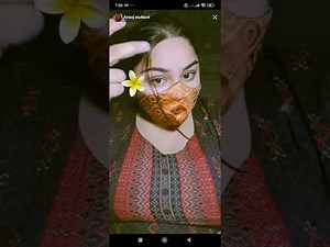 Big boobs hot aunty showing boobs