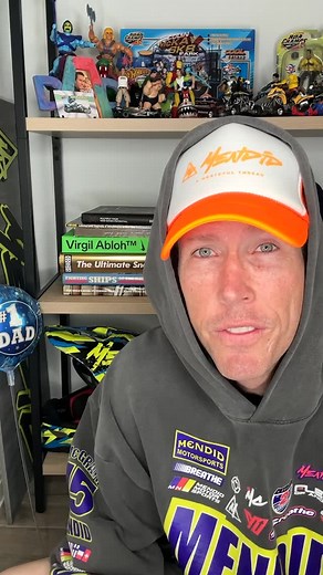 ☕️ Malc ’n Beans 205: You Are Your Next Decision From mistakes to momentum, from regret to rebuild—205 is about learning through your past, not living in it. This episode is a walk through discipline, vulnerability, and the quiet power behind every next choice. 💭 You are not your past, you are your next decision—don’t punish yourself for the last one… 💭 Discipline isn’t perfection, it’s returning to what matters when you fall 💭 Healing might not come with a map, but movement still gets you th