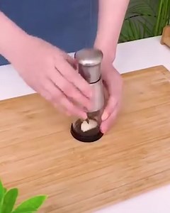 91 reactions | Съкратете времето за приготвяне на храната!  Приготвяйте ястия с лекота  Изработен за дълготрайна употреба и безопасен за използване  Лесен за почистване и съхранение  Разгледайте сега: https://superzebra.bg/продукт/manual-vegetable-slicer-chopster?psh=5i99&pco=2i99&sp=7721i007 | Superzebra | Facebook