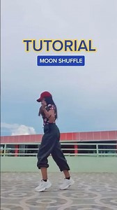 Moon shuffle 🌝👣 #shuffledancetutorial #moonshuffle #shuffledance #shufflemoves #footworkfitness