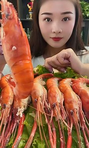 Yummy shrimp steamed wtih spicy sauce and noodles freid eating show | Unique Cooking