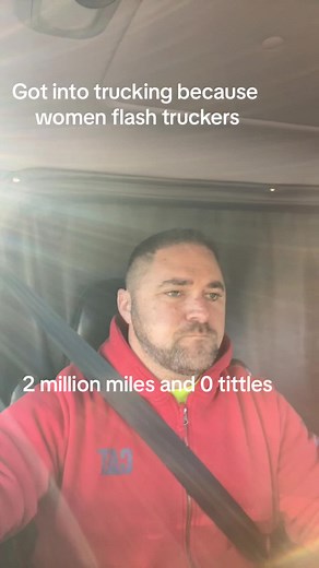 Flashing Truckers: A Fun Way to Pass the Time on the Road