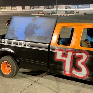 What in the name of destruction is going on here.........?? | Irwindale Speedway