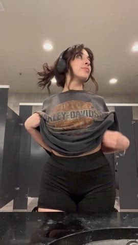 first flash at my gym :3