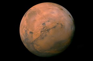 Wie lange fliegt man zum Mars? - Flugzeiten Übersicht (einfach erklärt)